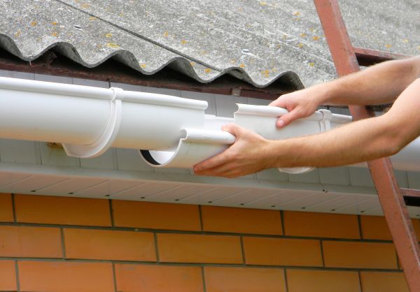 Gutter Hanging Service